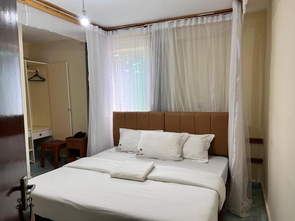 Lavender Garden Hotel Wundanyi Exterior photo